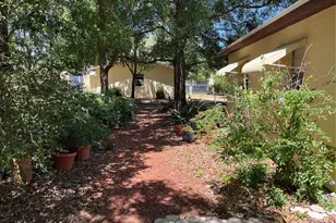 218 E Palmetto St, Davenport, FL 33837 - Photo 6