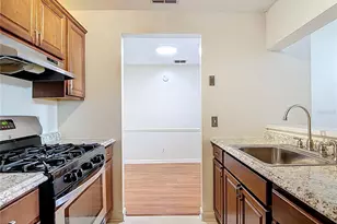 2040 San Marcos Dr SE, Winter Haven, FL 33880 - Photo 12