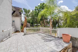954 Odoniel Dr, Lakeland, FL 33809 - Photo 18