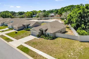 272 Arbuthnot St, Winter Haven, FL 33881 - Photo 2