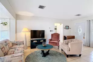 831 Hillside Ave, Lake Wales, FL 33853 - Photo 6