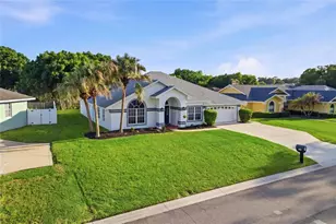 737 Santa Maria Dr, Winter Haven, FL 33884 - Photo 2