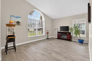 737 Santa Maria Dr, Winter Haven, FL 33884 - Photo 16