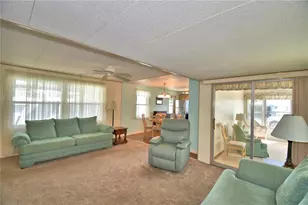 117 Holiday Ln, Auburndale, FL 33823 - Photo 14
