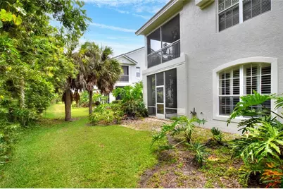 612 Grasslands Village Circle #612, Lakeland, FL 33803 - Photo 4