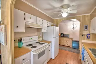 4253 Cedarwood St, Winter Haven, FL 33880 - Photo 14