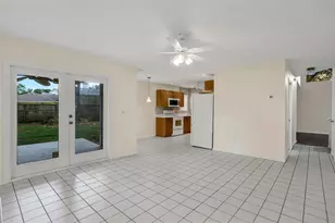 1133 Colony Arms Ct, Lakeland, FL 33813 - Photo 12