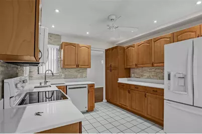 1133 Colony Arms Court, Lakeland, FL 33813 - Photo 10