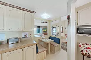 5091 Lodgewood Dr, Lakeland, FL 33810 - Photo 14
