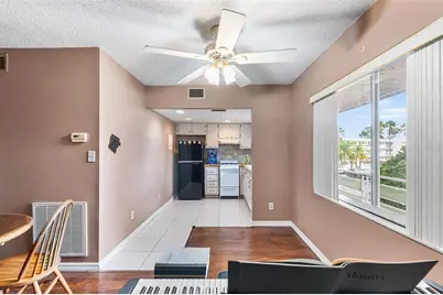 1100 Martinique Drive #207, Winter Haven, FL 33884 - Photo 4