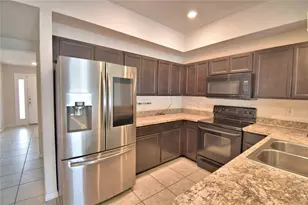 17 Zinnia Ln E, Kissimmee, FL 34759 - Photo 6