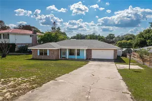 136 Lake Ring Dr, Winter Haven, FL 33884 - Photo 1