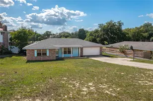 136 Lake Ring Dr, Winter Haven, FL 33884 - Photo 2