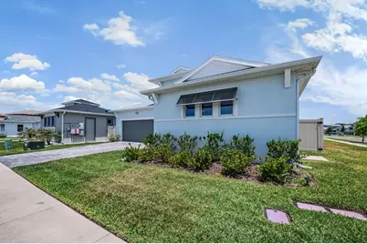 10470 Purple Thistle Way, San Antonio, FL 33576 - Photo 2