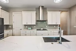10470 Purple Thistle Wy, San Antonio, FL 33576 - Photo 18