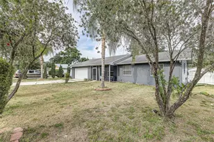 408 Lake Ned, Winter Haven, FL 33884 - Photo 2