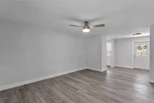 201 E Pine St, Davenport, FL 33837 - Photo 6