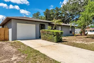 201 E Pine St, Davenport, FL 33837 - Photo 2