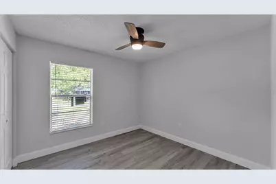 201 E Pine Street, Davenport, FL 33837 - Photo 4