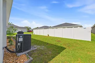 3894 Willow Ridge Dr, Lakeland, FL 33810 - Photo 8