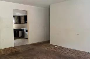 1106 Milner Dr W, Lakeland, FL 33810 - Photo 4