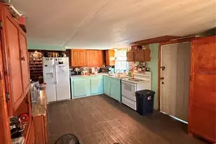 222 4th St W, Zolfo Springs, FL 33890 - Photo 12