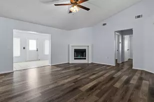 8 St Kitts Cir, Winter Haven, FL 33884 - Photo 6