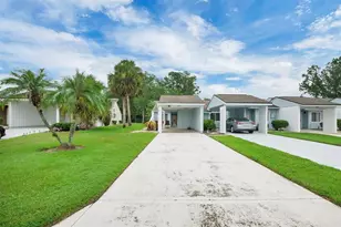 455 Prestwick Pl, Kissimmee, FL 34759 - Photo 2