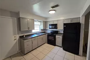 5667 Struthers Ct, Winter Haven, FL 33884 - Photo 4