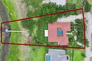 1041 Country Lake Cir, Lake Wales, FL 33898 - Photo 2