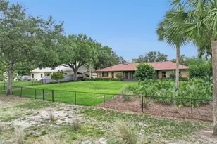 1041 Country Lake Cir, Lake Wales, FL 33898 - Photo 38