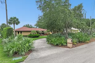 1041 Country Lake Cir, Lake Wales, FL 33898 - Photo 44