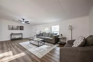 6328 Michael Ln, Lakeland, FL 33811 - Photo 4
