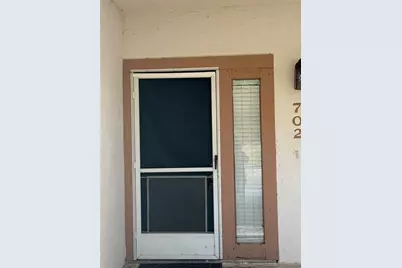 702 Country Lane NE #702, Winter Haven, FL 33881 - Photo 2