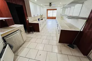 908 Lake Jessie Dr, Winter Haven, FL 33881 - Photo 28