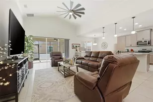1033 Sawgrass Dr, Winter Haven, FL 33884 - Photo 8