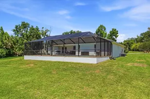 7125 Honeysuckle Dr, Lakeland, FL 33813 - Photo 4