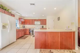 33 Pinewood Dr, Haines City, FL 33844 - Photo 12
