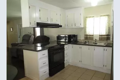 92 Rosalie Oaks Boulevard, Lake Wales, FL 33898 - Photo 2
