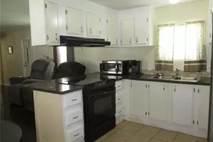 92 Rosalie Oaks Blvd, Lake Wales, FL 33898 - Photo 2