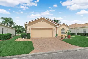 4072 Dunmore Dr, Lake Wales, FL 33859 - Photo 2