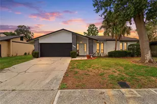 804 Centerwood Ct, Brandon, FL 33511 - Photo 1