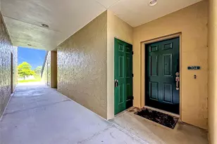 704 Eagle Pond Dr, Winter Haven, FL 33884 - Photo 4