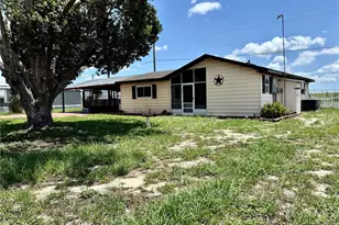 2302 Martha Dr, Lake Alfred, FL 33850 - Photo 2