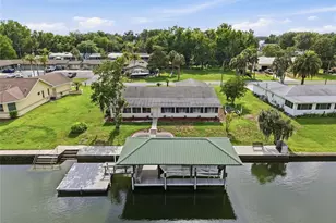 1401 SE Paradise Ave, Crystal River, FL 34429 - Photo 10