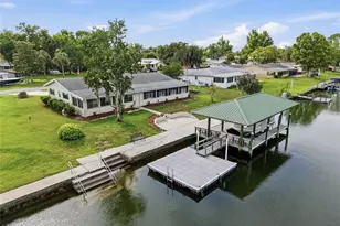 1401 SE Paradise Ave, Crystal River, FL 34429 - Photo 70