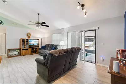 905 Devonshire Way, Lake Wales, FL 33853 - Photo 2