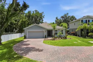 3060 Royal St, Winter Haven, FL 33884 - Photo 2