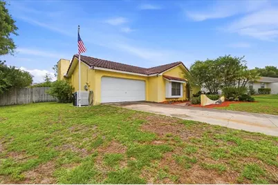 7026 Willow Run Loop, Lakeland, FL 33813 - Photo 2
