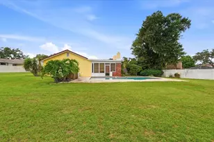 7026 Willow Run Loop, Lakeland, FL 33813 - Photo 10